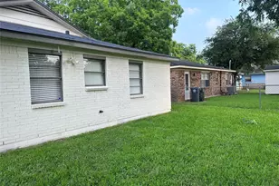 511 Guyer St, Sugar Land, TX 77498 - Photo 34