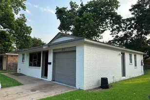511 Guyer St, Sugar Land, TX 77498 - Photo 4