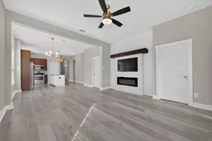 18410 Central Creek Dr Dr, Cypress, TX 77433 - Photo 16