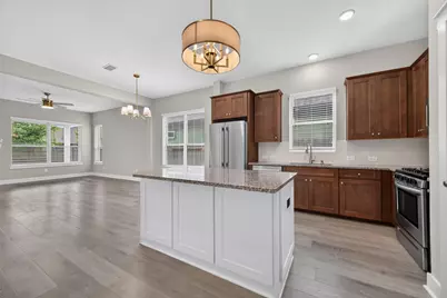 18410 Central Creek Drive Drive, Cypress, TX 77433 - Photo 10