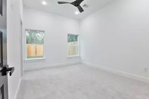 8109 Bigwood St, Houston, TX 77078 - Photo 46