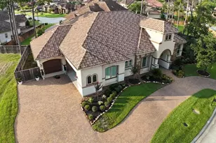 58 Shadow Creek Ridge Dr, Spring, TX 77389 - Photo 2