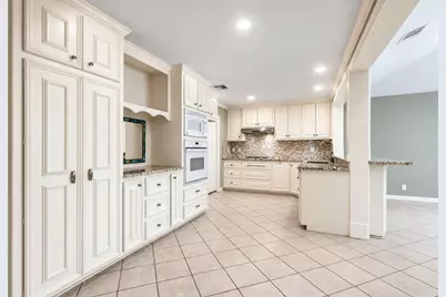 11310 Gladefield Drive, Houston, TX 77099 - Photo 10