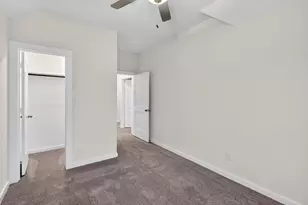 9115 Highland Northern Wy, Houston, TX 77088 - Photo 28