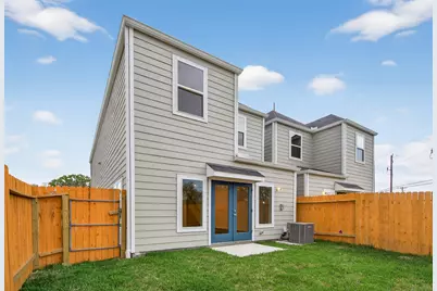 9115 Highland Northern Way, Houston, TX 77088 - Photo 36