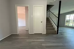 7012 Jetty Ln, Houston, TX 77072 - Photo 8