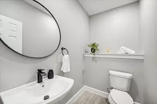765 Enterprise St, Houston, TX 77088 - Photo 6
