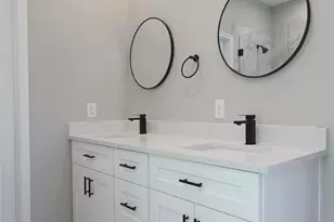 765 Enterprise St, Houston, TX 77088 - Photo 16
