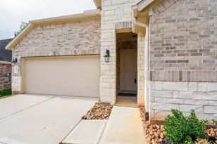 383 Westlake Terrace Dr, Conroe, TX 77304 - Photo 2