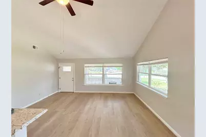 15095 Conroe Bay Boulevard, Willis, TX 77318 - Photo 6