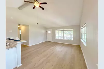15095 Conroe Bay Boulevard, Willis, TX 77318 - Photo 8