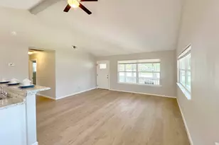15095 Conroe Bay Blvd, Willis, TX 77318 - Photo 8