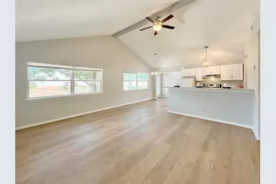 15095 Conroe Bay Boulevard, Willis, TX 77318 - Photo 2