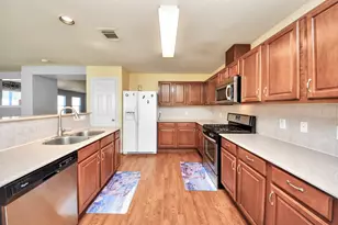 2718 Skyview Ridge Ct, Houston, TX 77047 - Photo 12