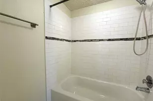 1516 Bay Area Blvd, Houston, TX 77058 - Photo 12