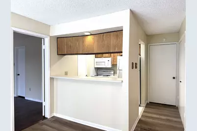 1516 Bay Area Boulevard #Q-8, Houston, TX 77058 - Photo 4