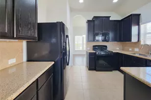 249 Harbor Bend Ln, Dickinson, TX 77539 - Photo 14