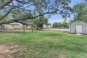 123 Ogden St, Winnie, TX 77665 - Photo 24