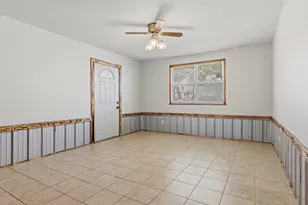 123 Ogden St, Winnie, TX 77665 - Photo 6