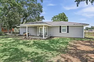 123 Ogden St, Winnie, TX 77665 - Photo 22