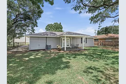 123 Ogden Street, Winnie, TX 77665 - Photo 24
