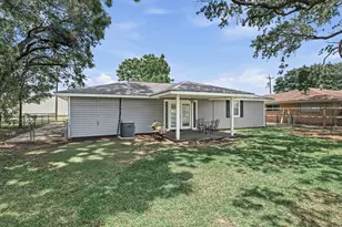 123 Ogden St, Winnie, TX 77665 - Photo 24