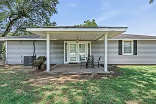 123 Ogden St, Winnie, TX 77665 - Photo 20