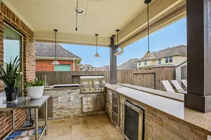 4220 Walnut Bend Dr, Friendswood, TX 77546 - Photo 46