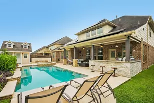 4220 Walnut Bend Dr, Friendswood, TX 77546 - Photo 6
