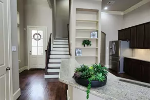 5706 Petty St, Houston, TX 77007 - Photo 8