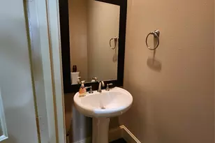 5706 Petty St, Houston, TX 77007 - Photo 18