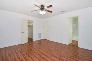 515 Tallowood Rd, Houston, TX 77024 - Photo 12