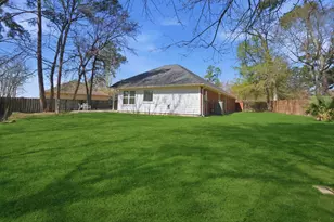 12807 Oak Village Dr, Montgomery, TX 77356 - Photo 32