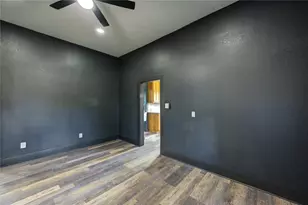 602 E Myrtle St, Angleton, TX 77515 - Photo 40