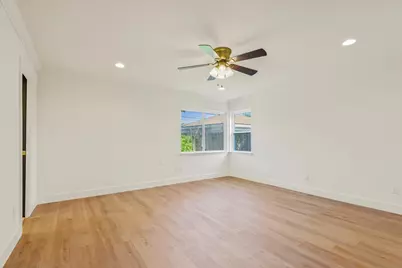 5258 Willowbend Boulevard, Houston, TX 77096 - Photo 14