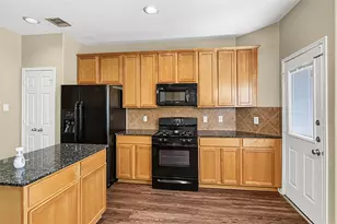 22915 Breton Point Dr, Spring, TX 77373 - Photo 2