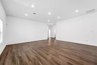 15747 Harding Bend Drive, Humble, TX 77346 - Photo 8