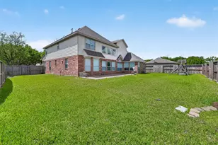 1311 Rene Ct, Sugar Land, TX 77479 - Photo 44
