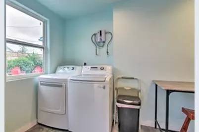 3917 Avenue P 1/2, Galveston, TX 77550 - Photo 32