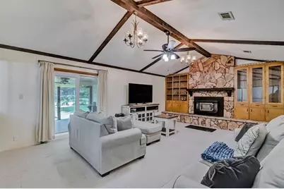 160 Linda Lane, Lumberton, TX 77657 - Photo 16