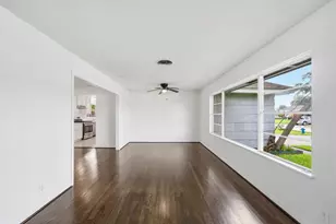 1841 Huge Oaks St, Houston, TX 77055 - Photo 2