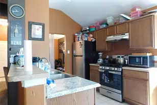 127 Big Thicket Dr, Richmond, TX 77469 - Photo 2