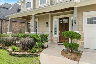 1631 Du Barry Ln, Houston, TX 77018 - Photo 2