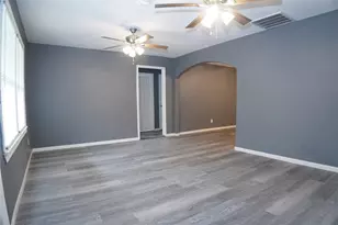 6803 6th St, Hitchcock, TX 77563 - Photo 8