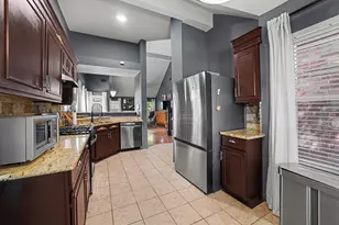 9638 W Withers Way Cir, Houston, TX 77065 - Photo 12