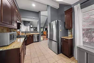 9638 W Withers Way Circle, Houston, TX 77065 - Photo 12