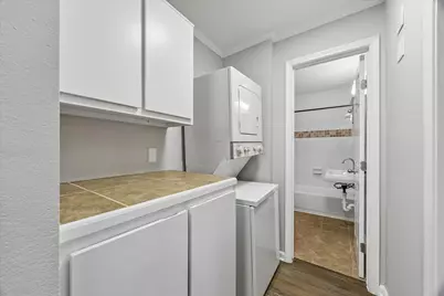 1223 W 25th Street #3, Houston, TX 77008 - Photo 4