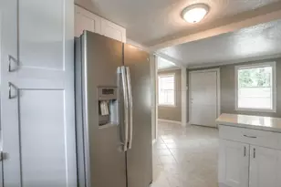 4809 McEwen St, Houston, TX 77009 - Photo 6