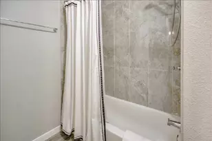 2125 Augusta Dr, Houston, TX 77057 - Photo 18