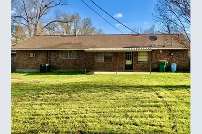 225 Crest Hill Drive, Conroe, TX 77301 - Photo 12